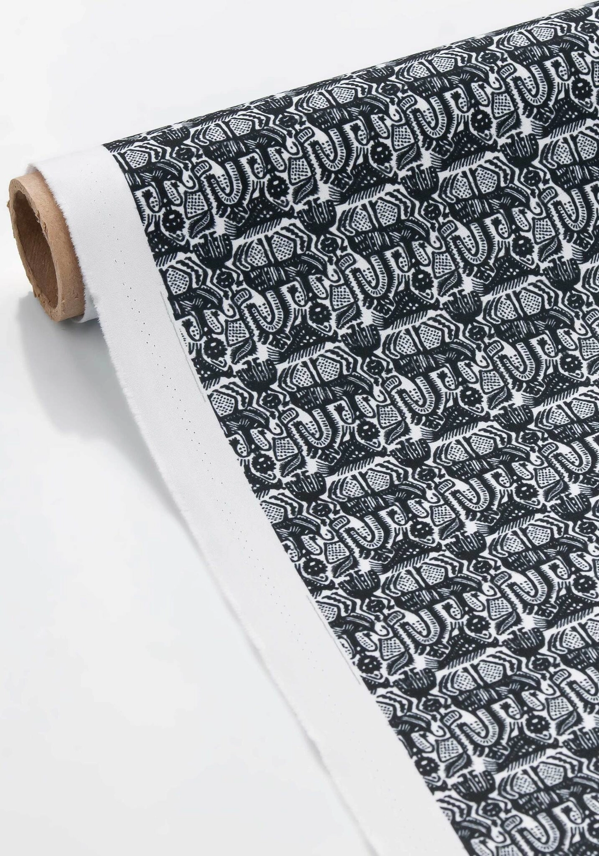 Набивная ткань Север (Креп-сатин)