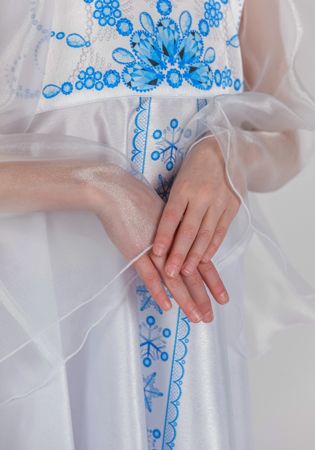 Костюм Снегурочка / Метелица удлиненный для девочки (рост 122-128)