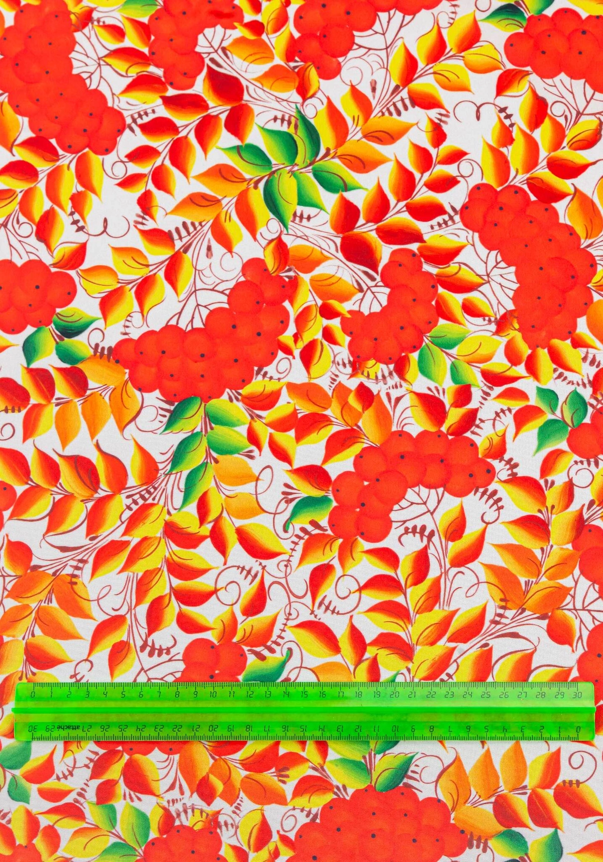 Ткань Свободно-кистевая осенняя тематика с рябиной (Креп-сатин)