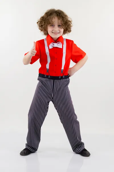 Комбинезон Стиляги для мальчика (рост 122-128 / цвет красный/белый / Готовое изделие)